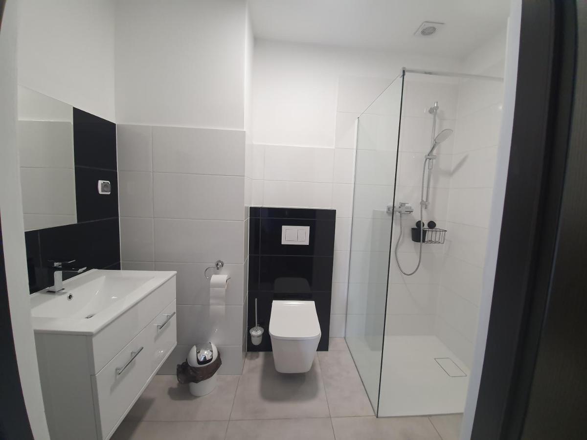 Vabank Apartment Бистрица Клодска Екстериор снимка
